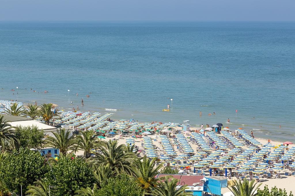 Medi Garden Hotel&Residence Alba Adriatica Εξωτερικό φωτογραφία