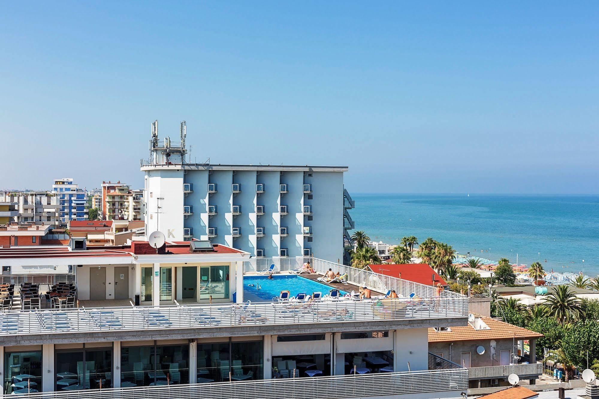 Medi Garden Hotel&Residence Alba Adriatica Εξωτερικό φωτογραφία
