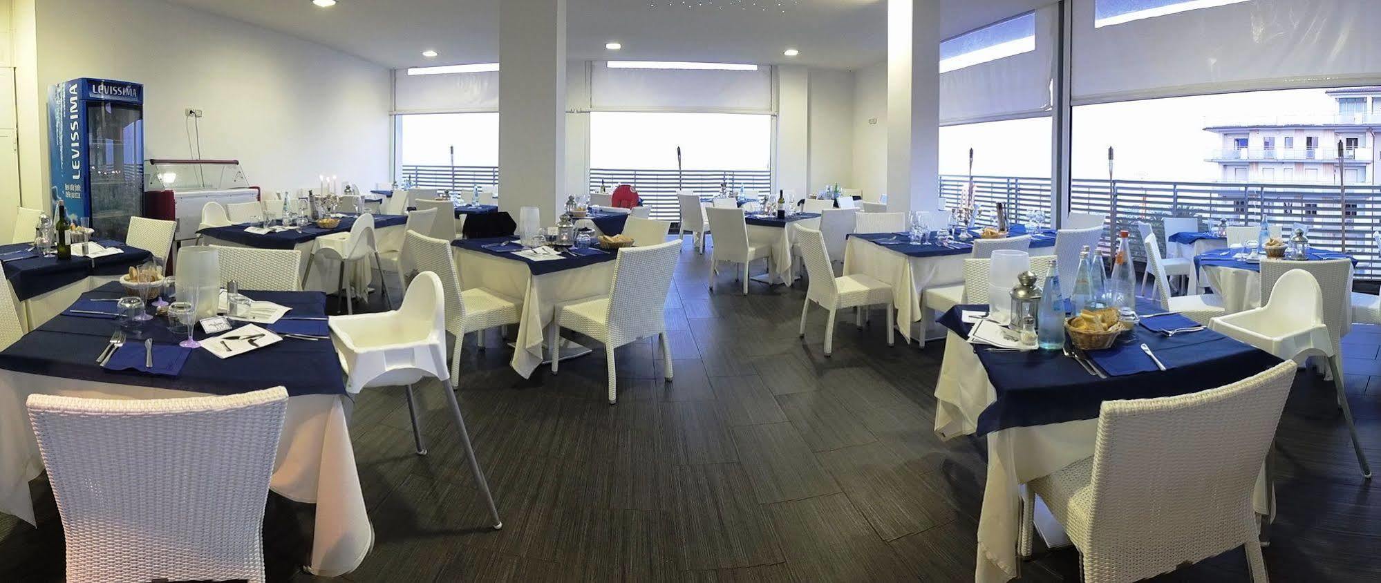 Medi Garden Hotel&Residence Alba Adriatica Εξωτερικό φωτογραφία